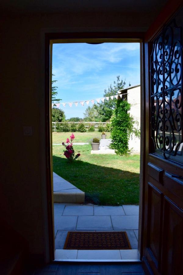 Libellule Bed & Breakfast Coussac-Bonneval ภายนอก รูปภาพ